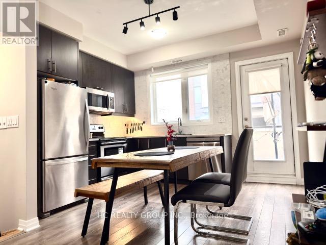 #6 - 80 Thomas Mulholland Drive, Toronto, Ontario  M3K 0A5 - Photo 4 - W12729408