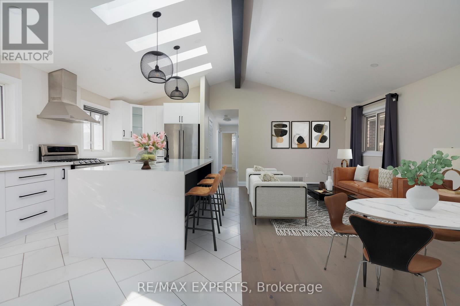 UPPER - 934 BEECHWOOD AVENUE, Mississauga, Ontario