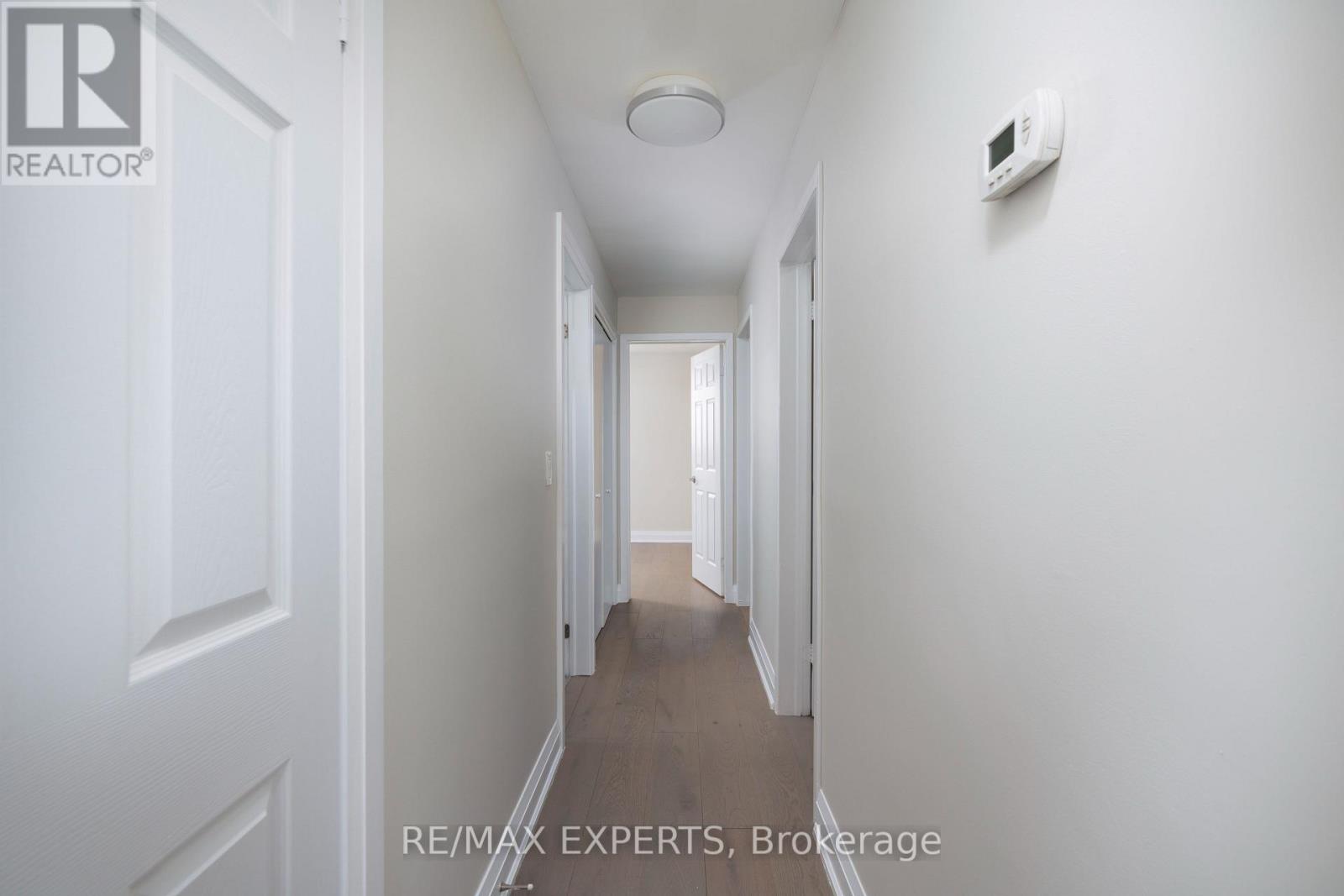 Upper - 934 Beechwood Avenue, Mississauga, Ontario  L5G 4E2 - Photo 13 - W12729480