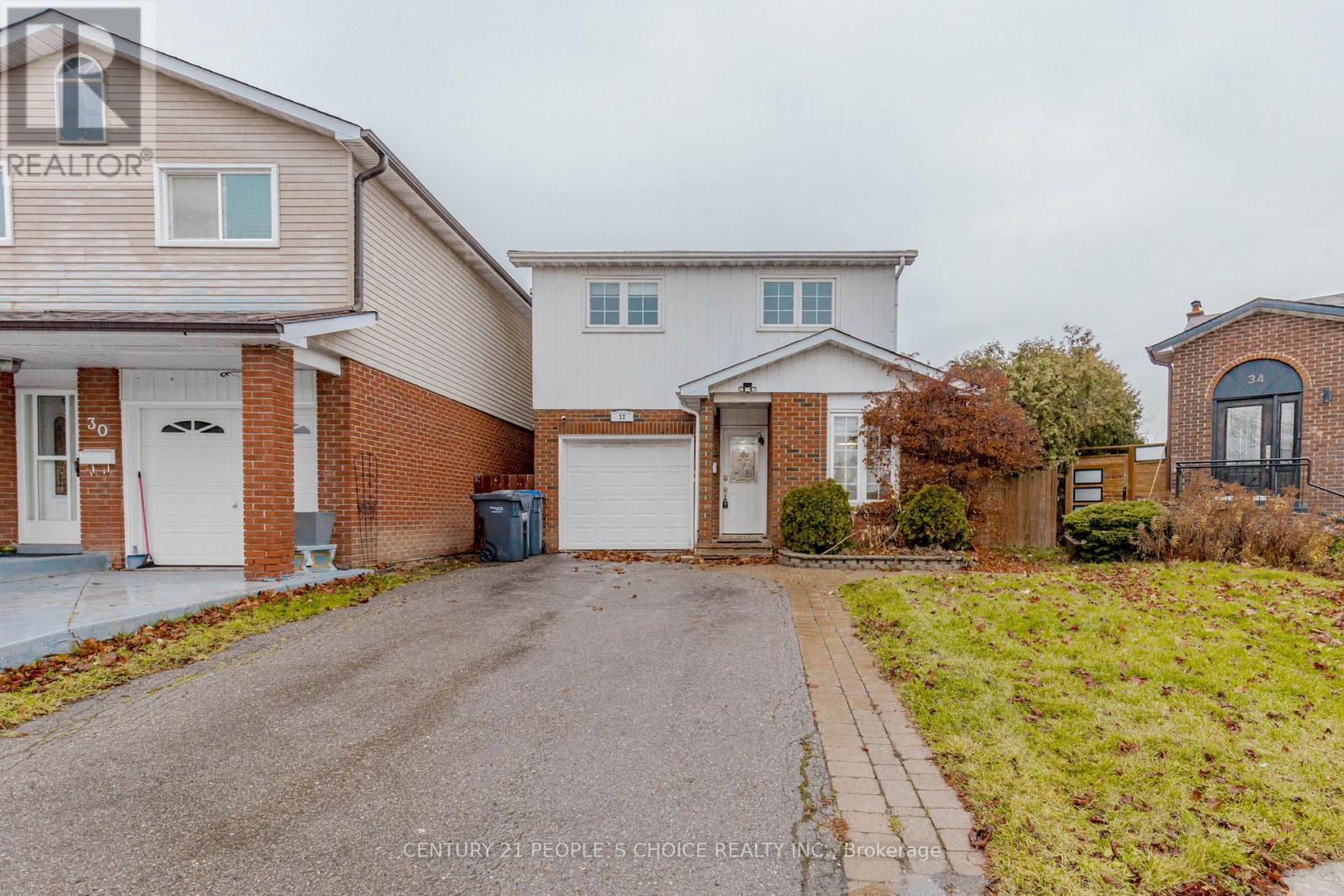 32 Elderwood Place, Brampton, Ontario  L6V 3N3 - Photo 2 - W12729492