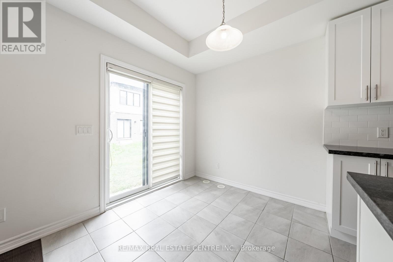 391 Athabasca Common, Oakville, Ontario  L6H 0R5 - Photo 10 - W12729506