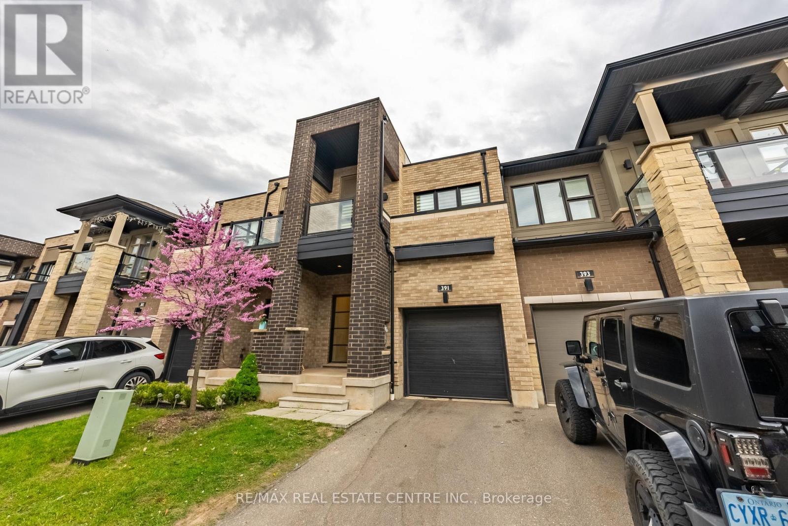 391 Athabasca Common, Oakville, Ontario  L6H 0R5 - Photo 3 - W12729506