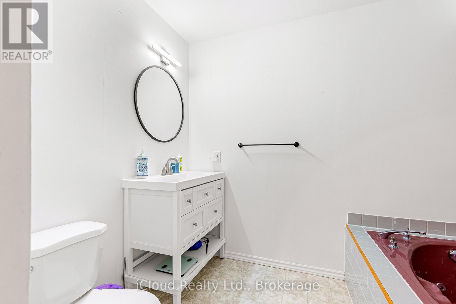 32 Howe Island Ferry Road, Kingston, Ontario  K7L 4V1 - Photo 28 - X12729360