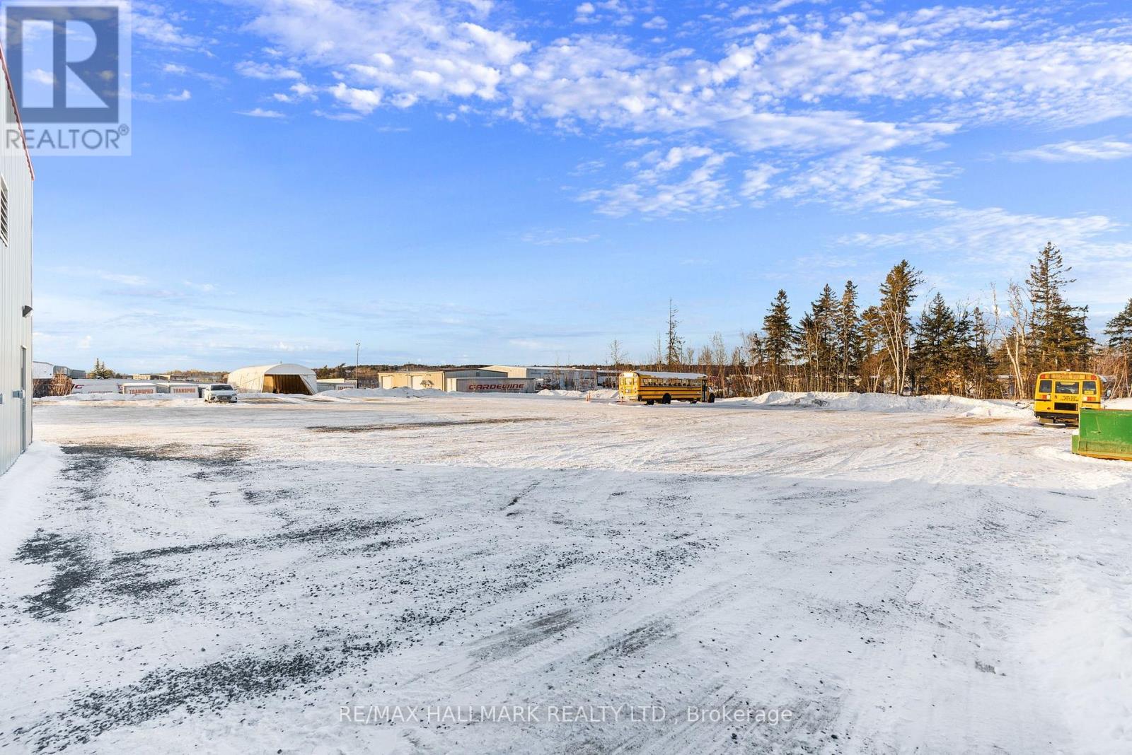 38 Westhill Court, Greater Sudbury, Ontario  P3Y 0B6 - Photo 3 - X12729434