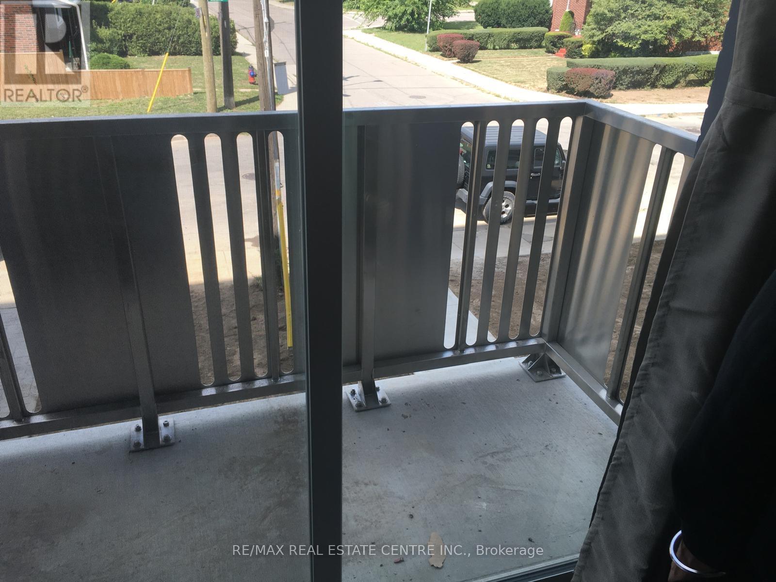 208 - 77 Leland Street, Hamilton, Ontario  L8S 3A1 - Photo 6 - X12729440