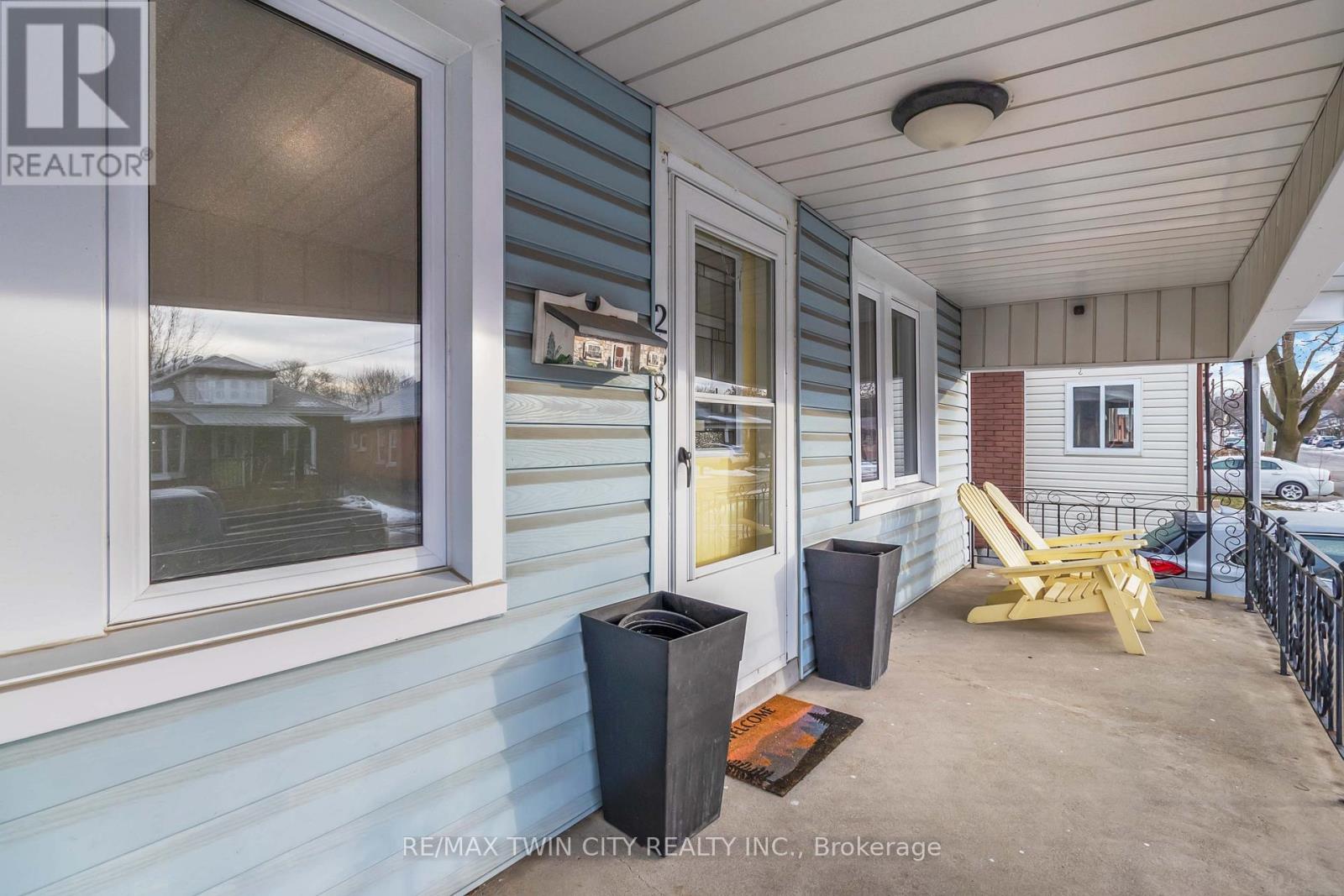 288 Marlborough Street, Brantford, Ontario  N3S 4T5 - Photo 2 - X12729544