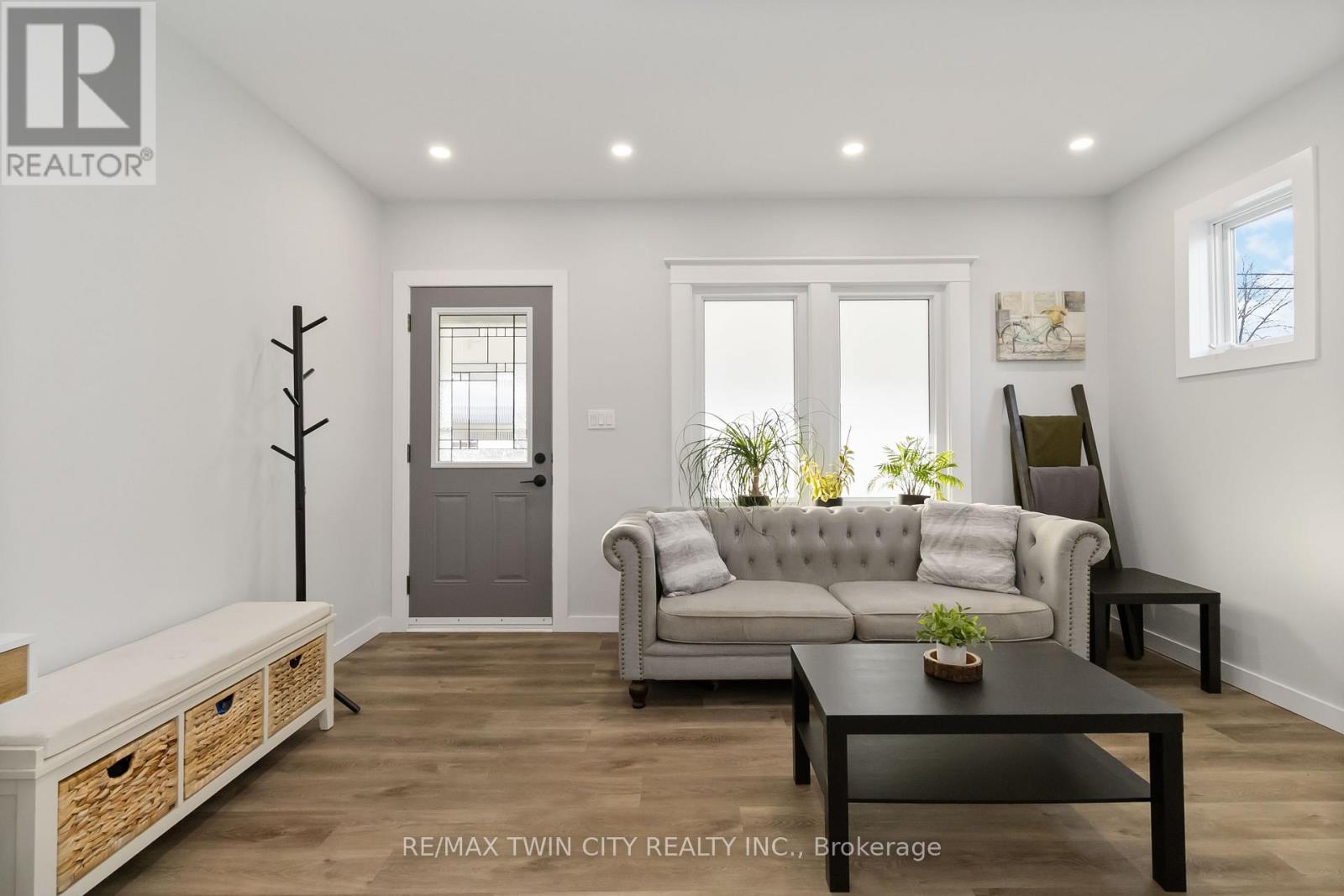 288 Marlborough Street, Brantford, Ontario  N3S 4T5 - Photo 3 - X12729544