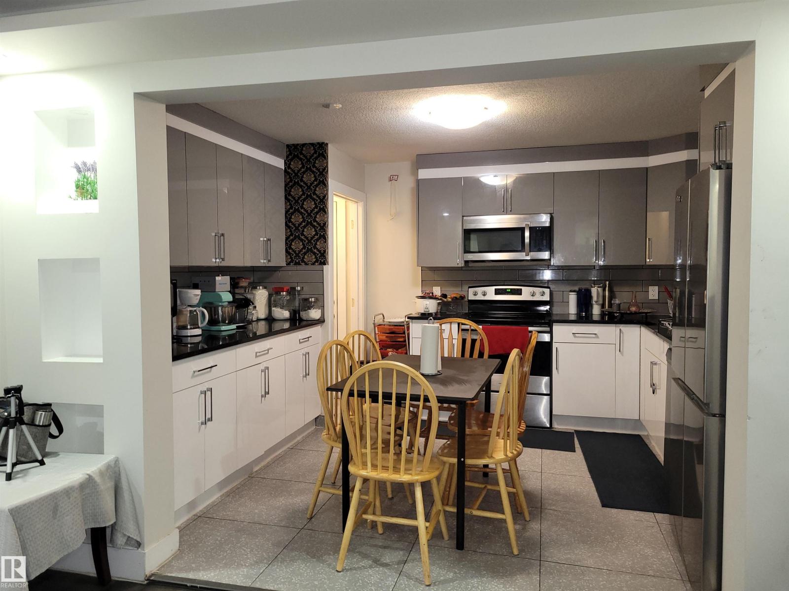 9131 83 Av Nw, Edmonton, Alberta  T6C 1B6 - Photo 6 - E4471078