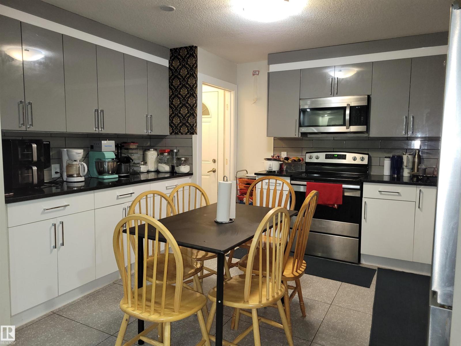 9131 83 Av Nw, Edmonton, Alberta  T6C 1B6 - Photo 8 - E4471078