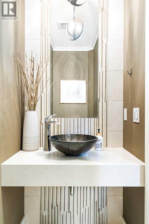 163 Cranarch Landing Se, Calgary, Alberta  T3M 0Z6 - Photo 17 - A2267357