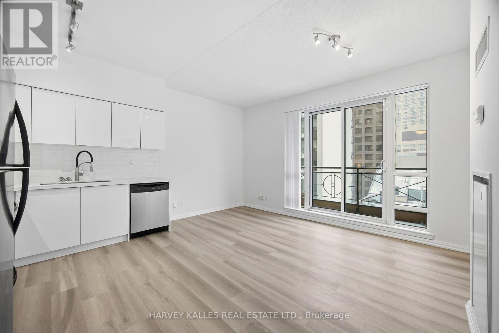 1111 - 35 Hayden Street, Toronto, Ontario  M4Y 3C3 - Photo 13 - C12728824