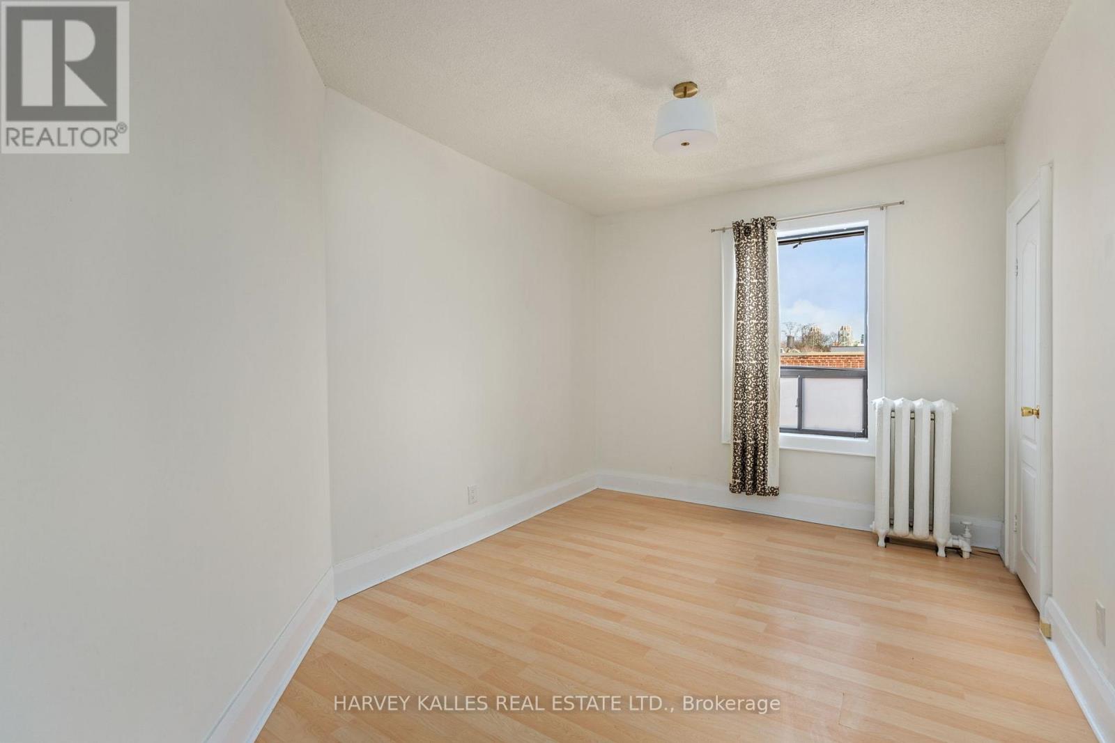 2 - 822 St Clair Avenue W, Toronto, Ontario  M6C 1C1 - Photo 12 - C12728996