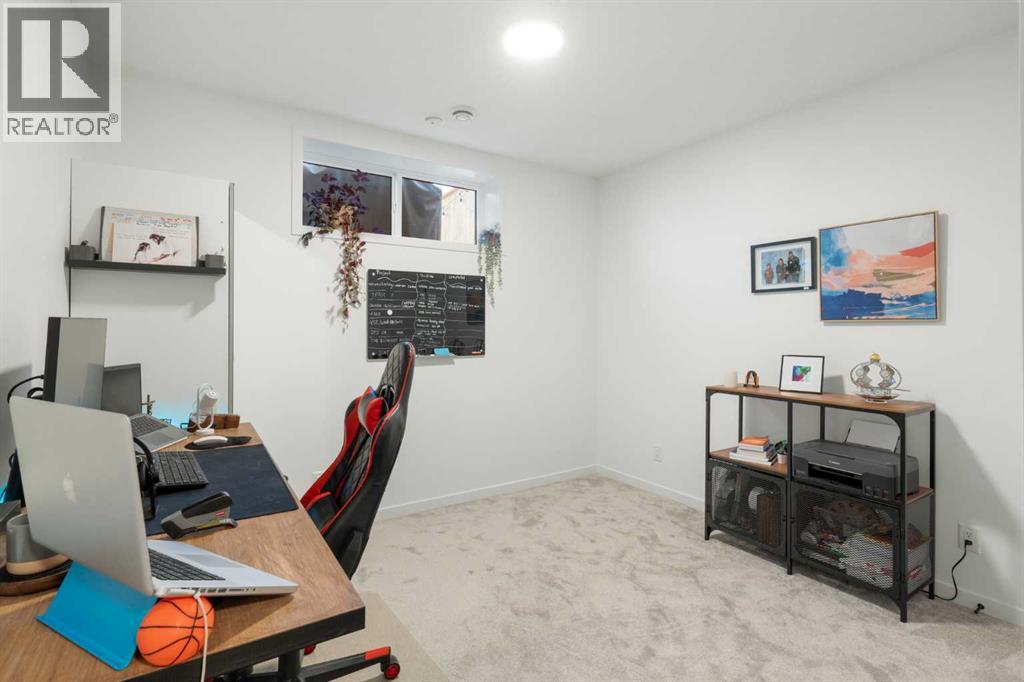 36 Magnolia Bay Se, Calgary, Alberta  T3M 3M9 - Photo 35 - A2281702