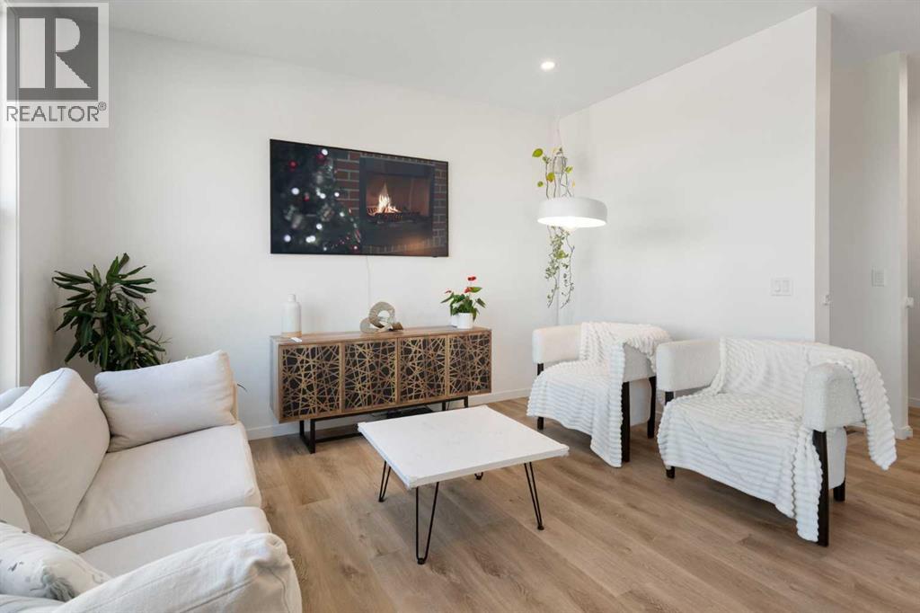 36 Magnolia Bay Se, Calgary, Alberta  T3M 3M9 - Photo 9 - A2281702