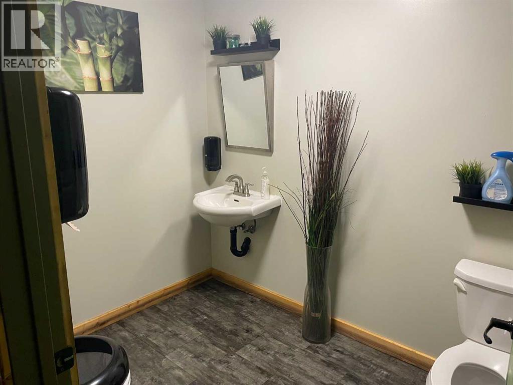 5215 47 Ave, Taber, Alberta  T1G 1R5 - Photo 14 - A2279268