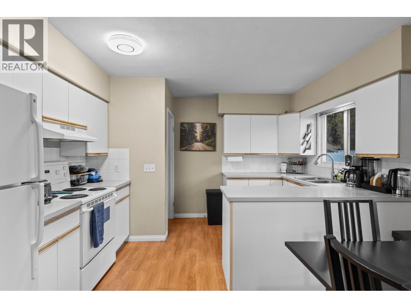 1231 Kelglen Crescent, Kelowna, British Columbia  V1Y 6K4 - Photo 8 - 10373315