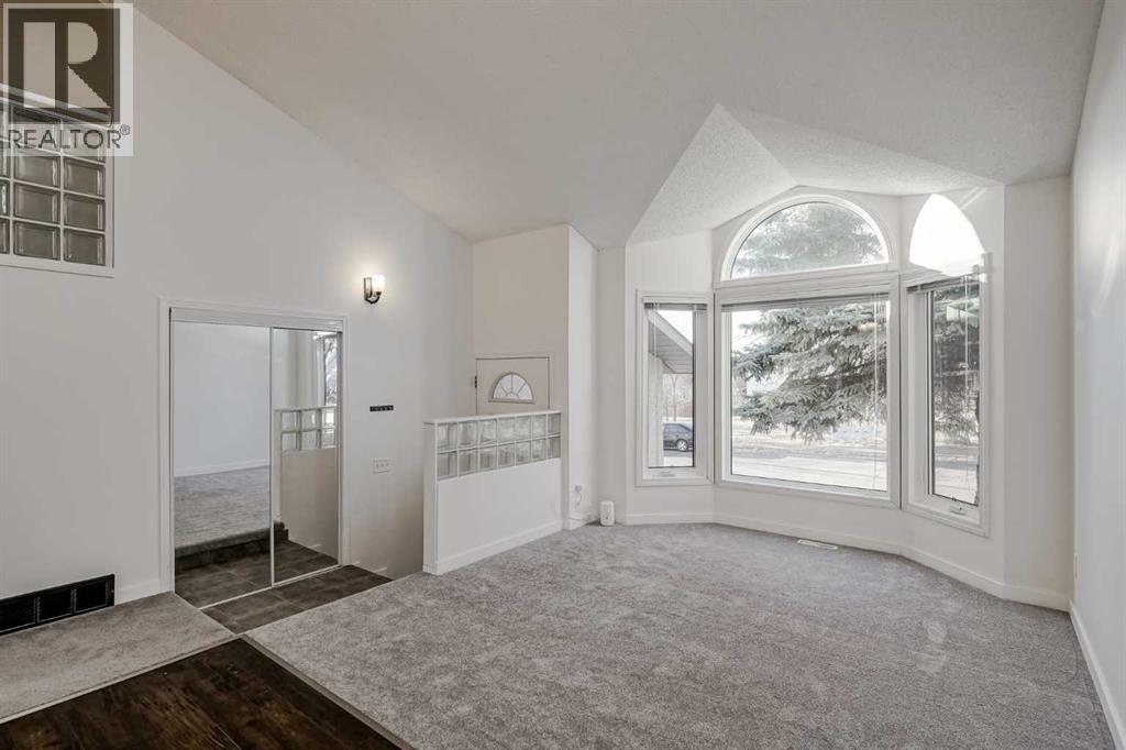 8 Millbank Road Sw, Calgary, Alberta  T2Y 2B7 - Photo 2 - A2266962