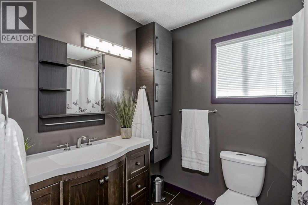 8 Millbank Road Sw, Calgary, Alberta  T2Y 2B7 - Photo 17 - A2266962