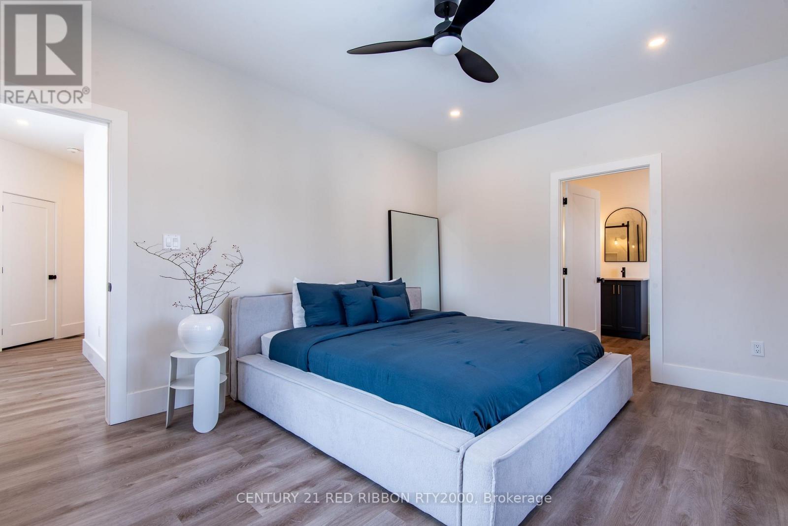 18 Mcnab Street, Strathroy-Caradoc, Ontario  N7G 2E9 - Photo 30 - X12729582