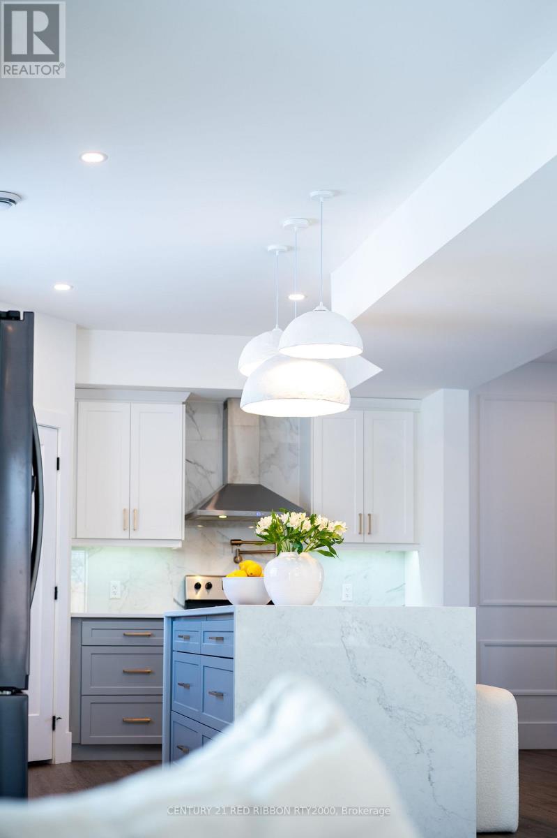 18 Mcnab Street, Strathroy-Caradoc, Ontario  N7G 2E9 - Photo 9 - X12729582