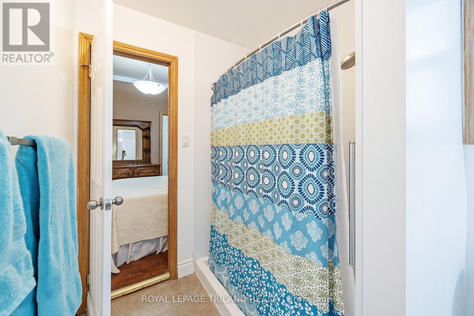 562 Chester Street, London South, Ontario  N6C 2J9 - Photo 17 - X12729590