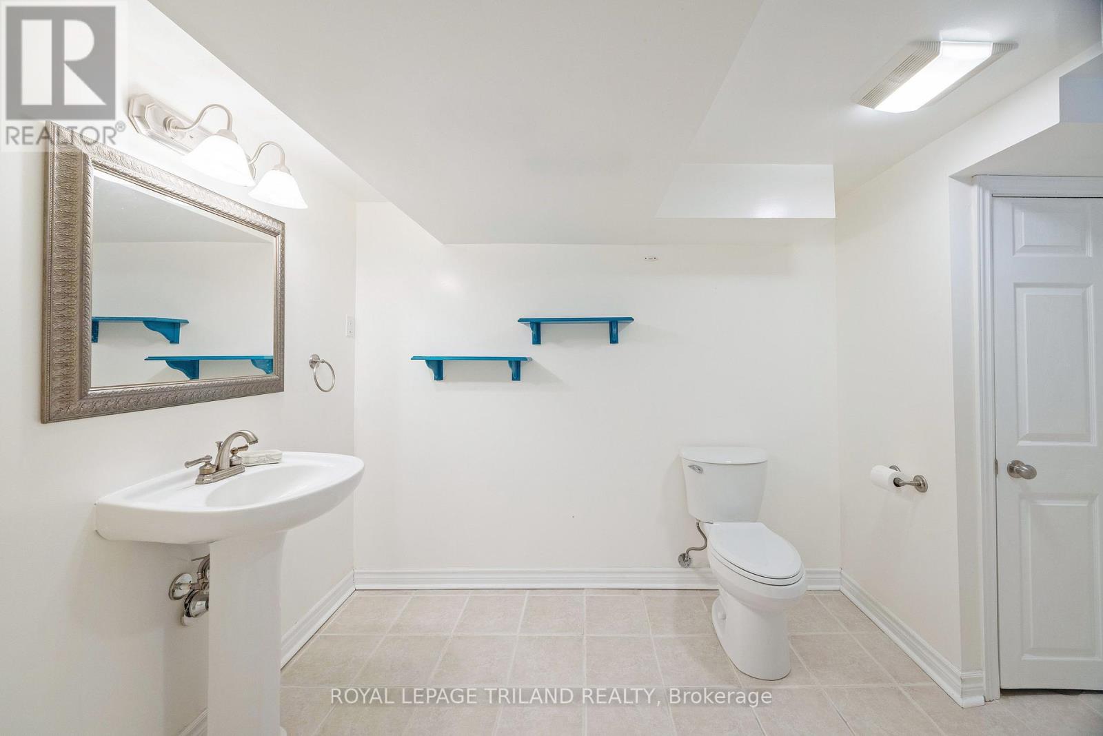 562 Chester Street, London South, Ontario  N6C 2J9 - Photo 21 - X12729590