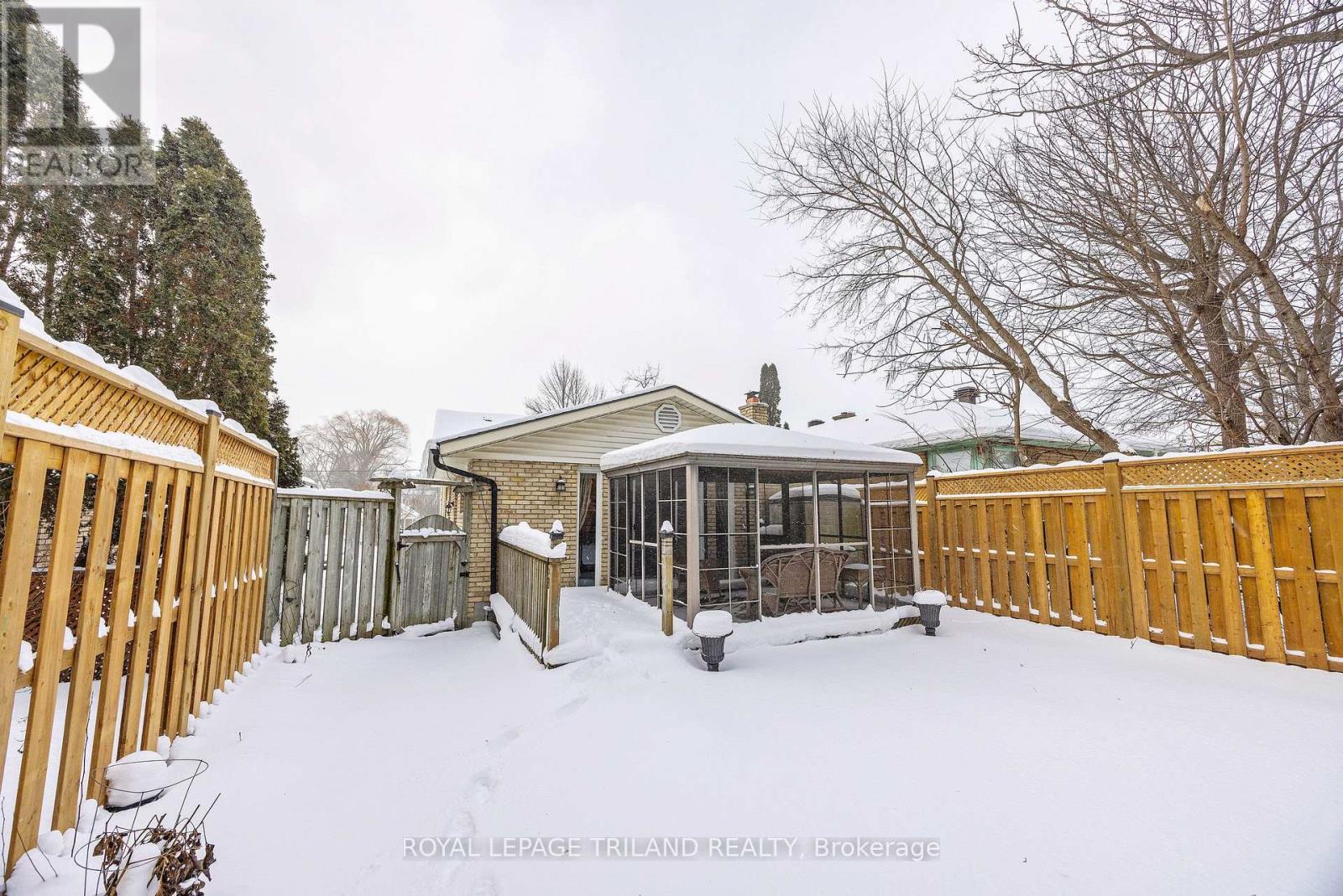 562 Chester Street, London South, Ontario  N6C 2J9 - Photo 27 - X12729590