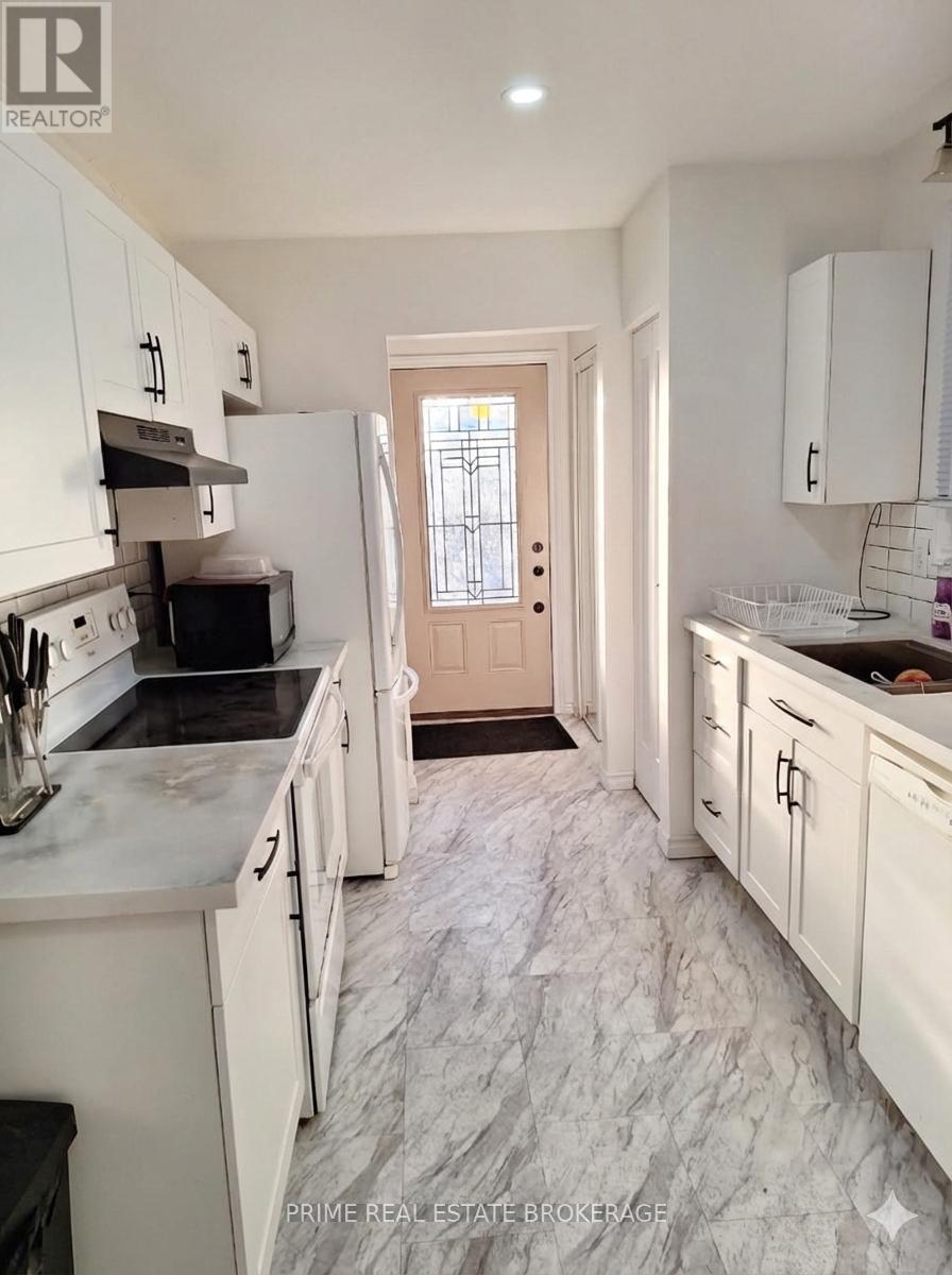 1651 Jalna Boulevard, London South, Ontario  N6E 3K7 - Photo 2 - X12729598