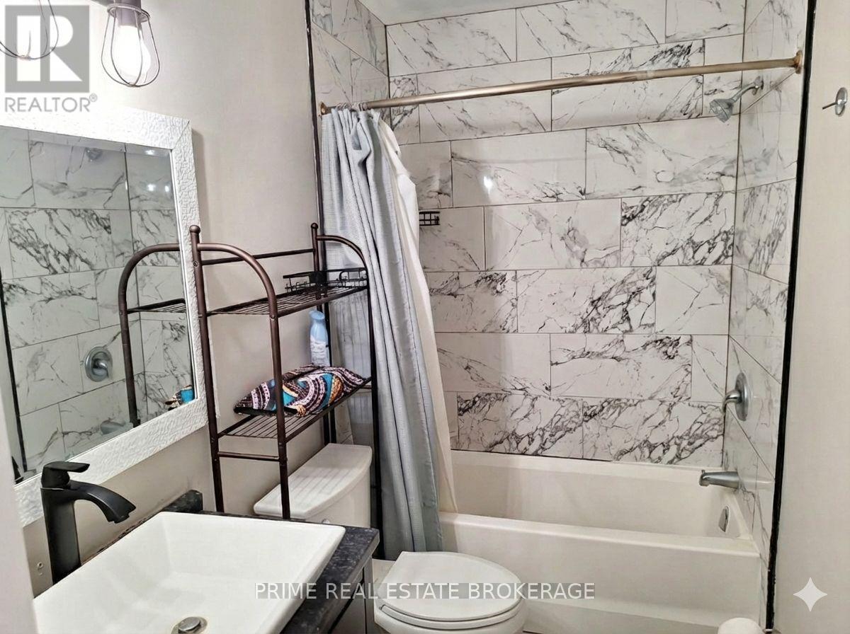 1651 Jalna Boulevard, London South, Ontario  N6E 3K7 - Photo 4 - X12729598