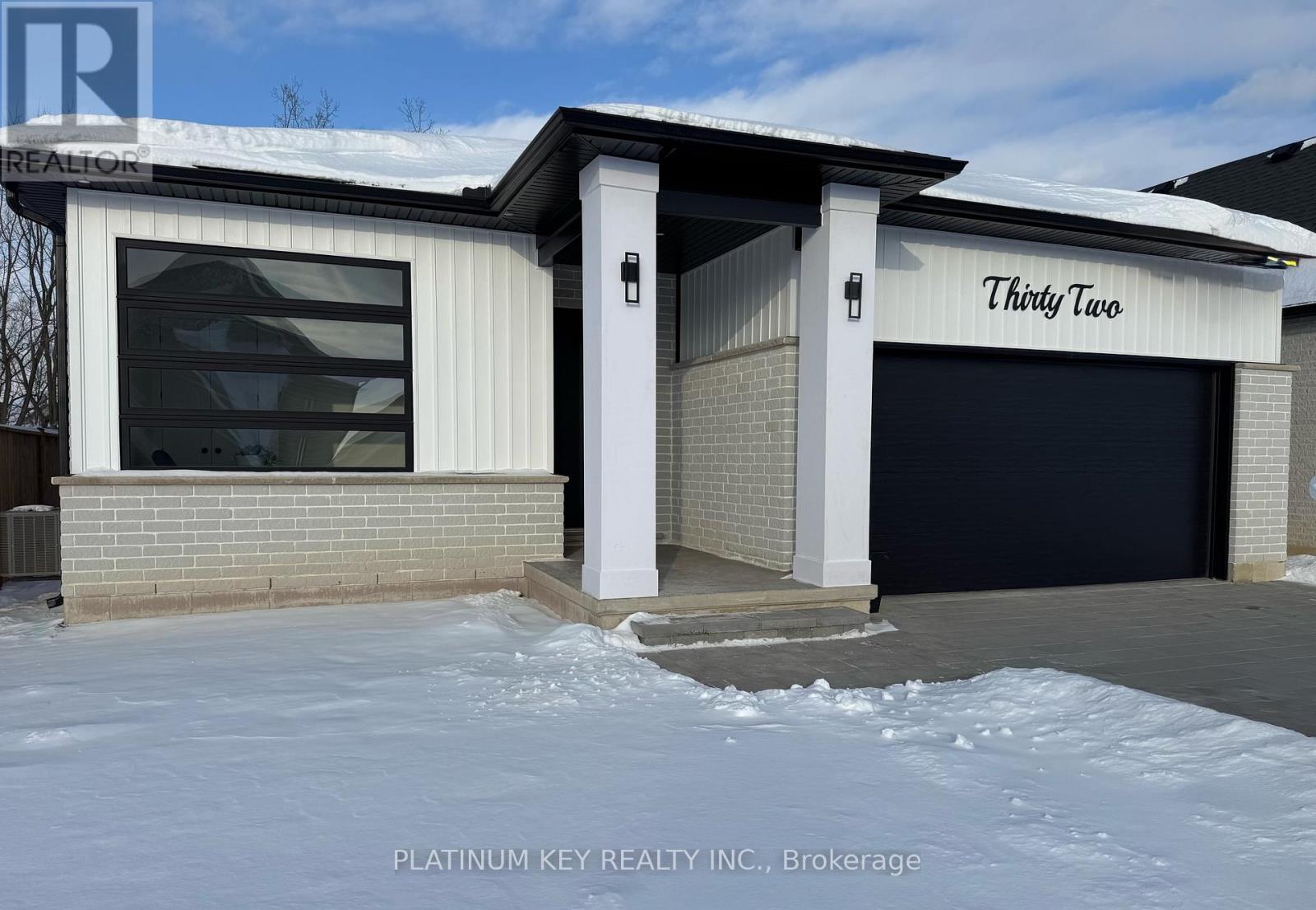 32 Briscoe Crescent, Strathroy-Caradoc, Ontario  N7G 4E2 - Photo 2 - X12729640