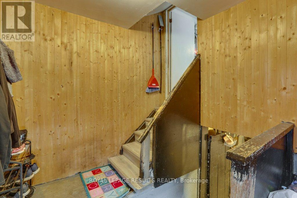 42 Redan Street, St. Thomas, Ontario  N5P 1T4 - Photo 3 - X12729664