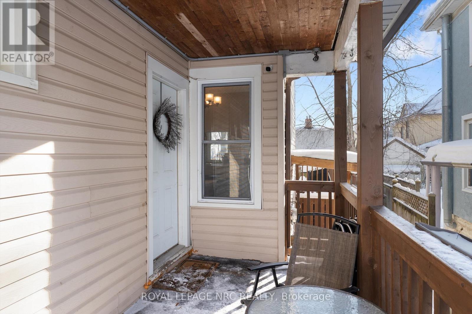 4688 Mcdougall Crescent, Niagara Falls, Ontario  L2E 1B7 - Photo 3 - X12729616