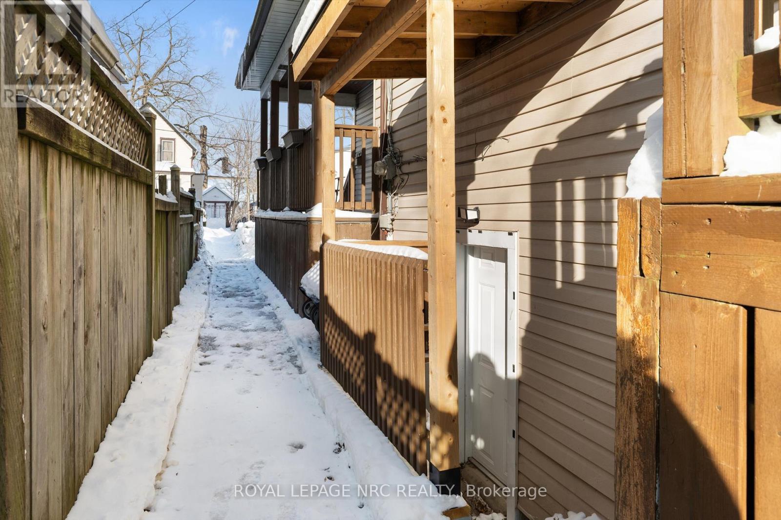 4688 Mcdougall Crescent, Niagara Falls, Ontario  L2E 1B7 - Photo 35 - X12729616