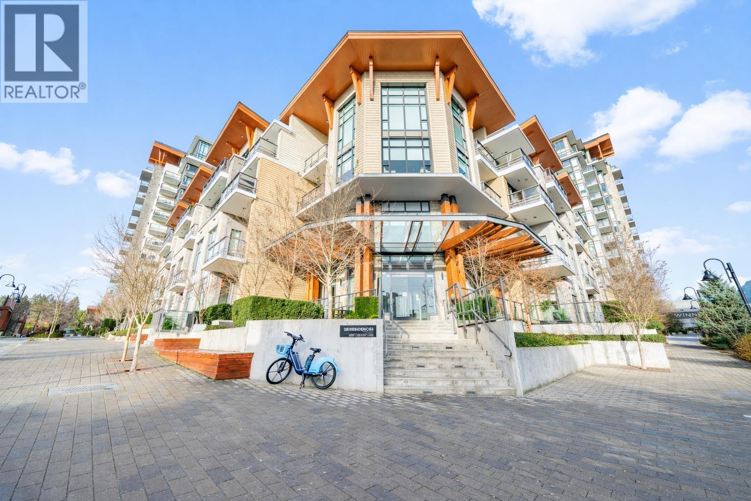 2779 Library Lane, North Vancouver, British Columbia  V7J 0C6 - Photo 1 - R3082935