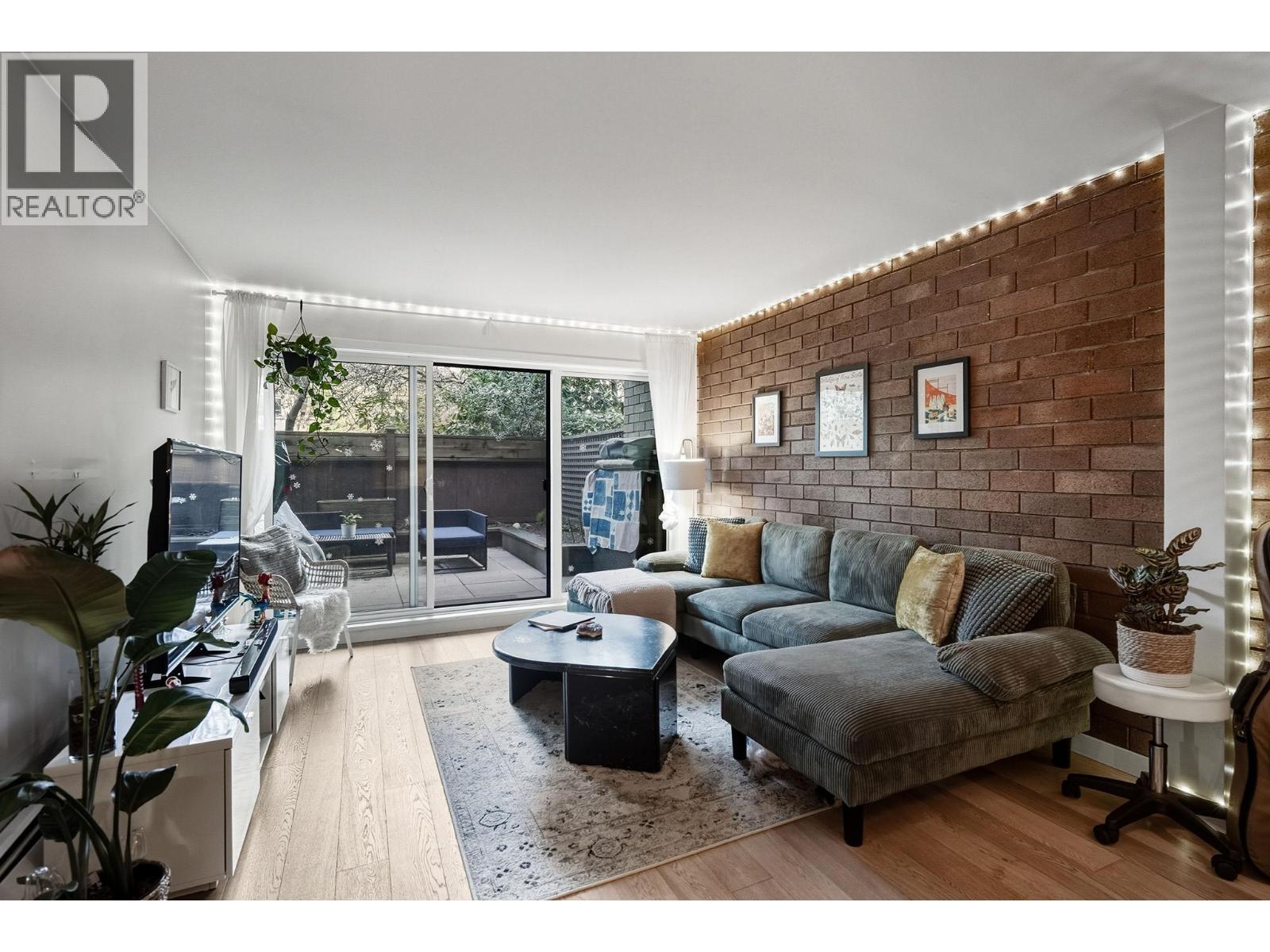 110 330 E 7th Avenue, Vancouver, British Columbia  V5T 4K5 - Photo 2 - R3082938