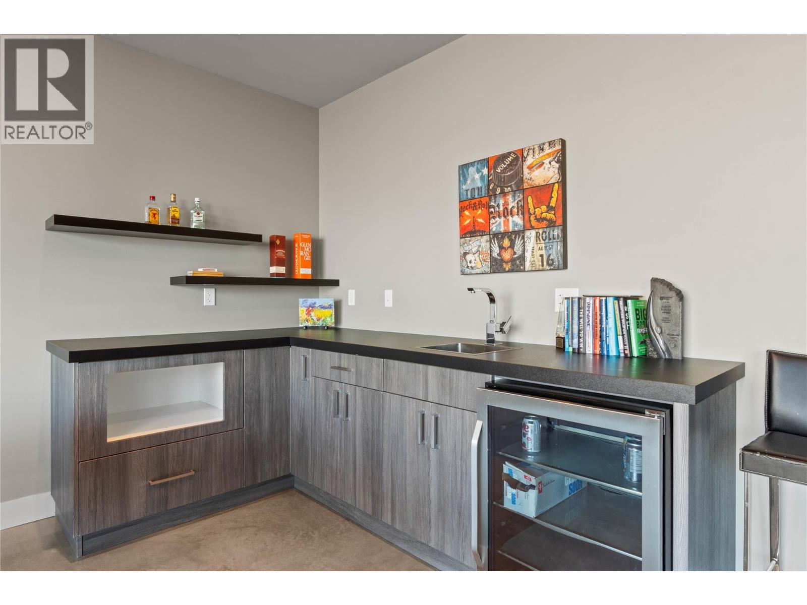 1555 Kicking Horse Way, Kamloops, British Columbia  V2E 2T6 - Photo 48 - 10373830