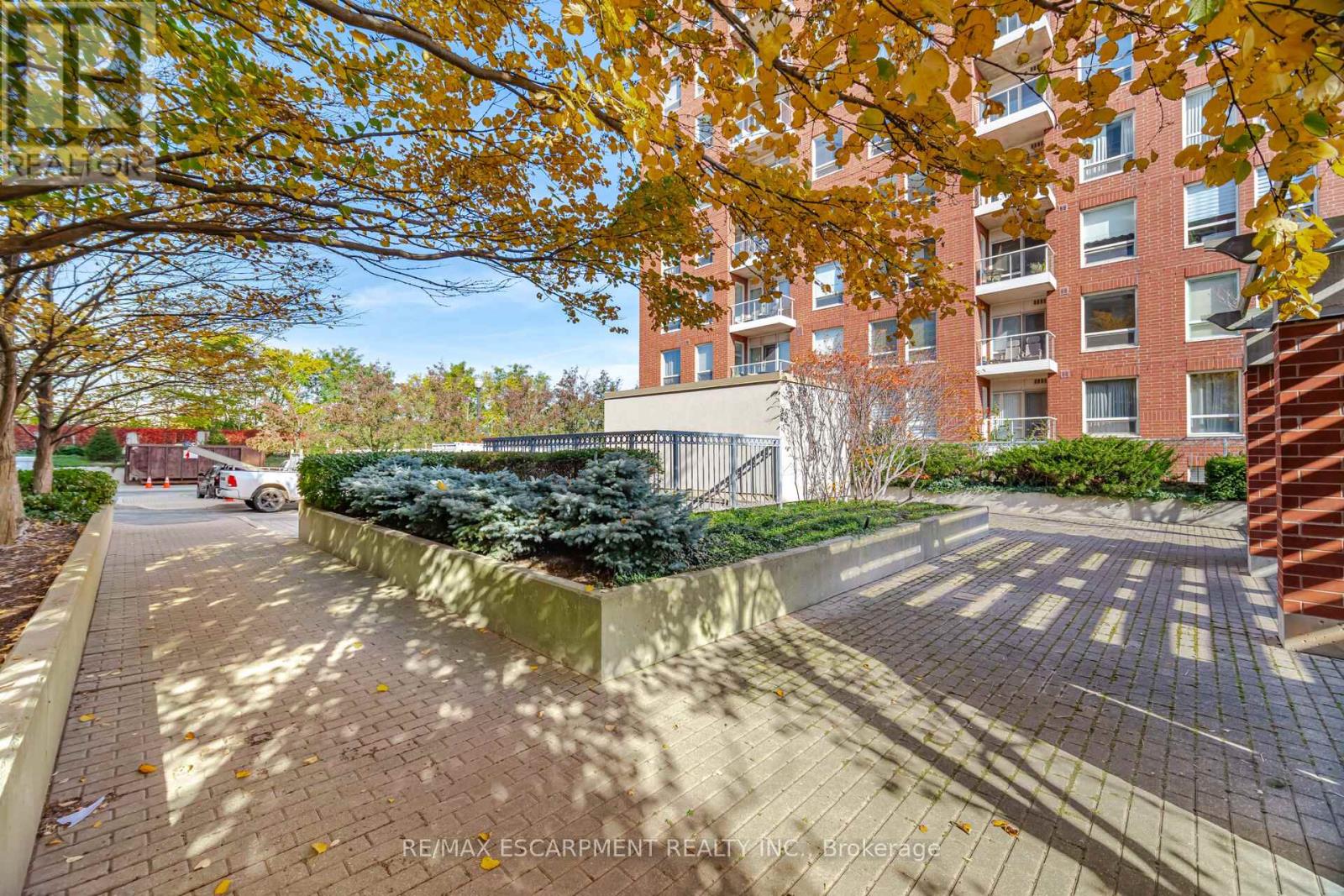 Gla1 - 60 Old Mill Road, Oakville, Ontario  L6J 7V9 - Photo 50 - W12637570