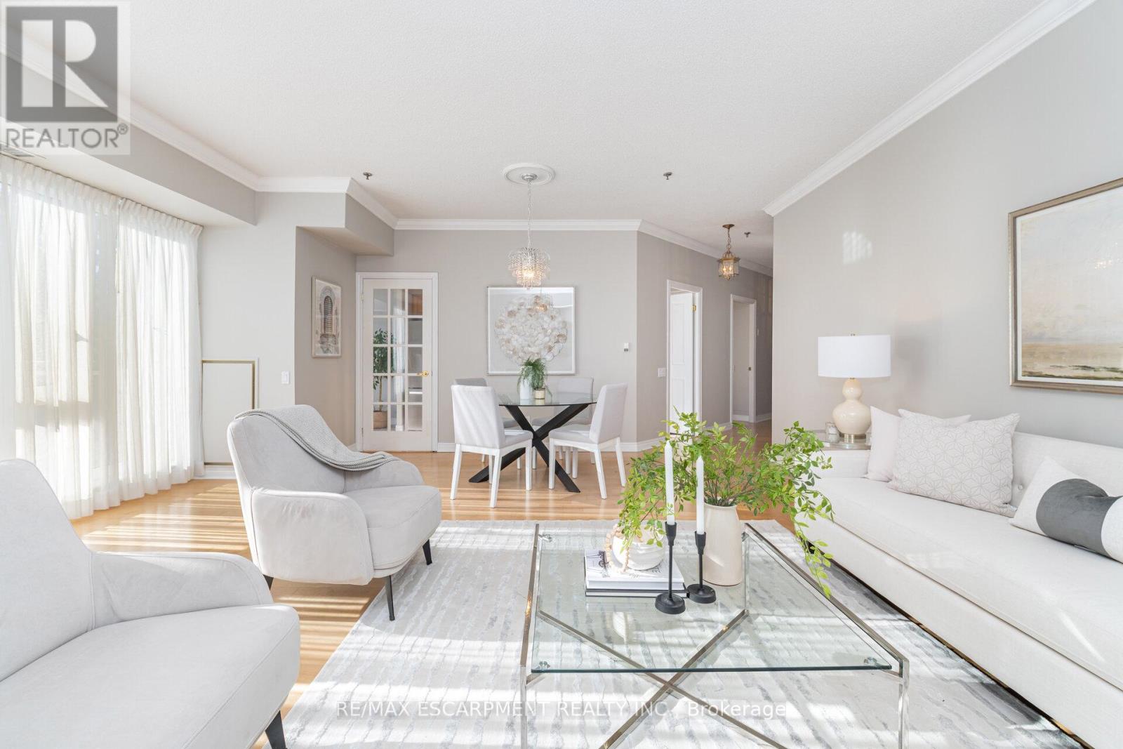 Gla1 - 60 Old Mill Road, Oakville, Ontario  L6J 7V9 - Photo 19 - W12637570