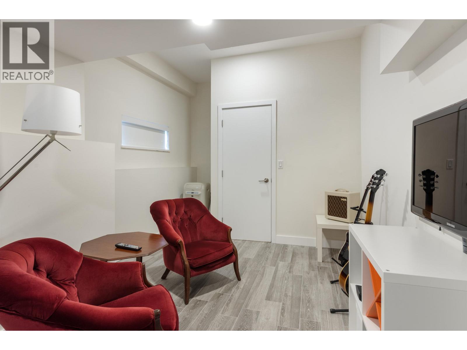 1915 Chesterfield Avenue, North Vancouver, British Columbia V7M 2P4 - Photo 21 - R3082931