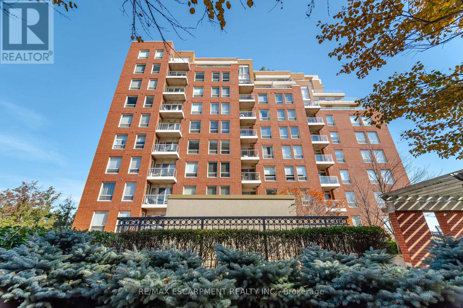 Gla1 - 60 Old Mill Road, Oakville, Ontario  L6J 7V9 - Photo 49 - W12637570