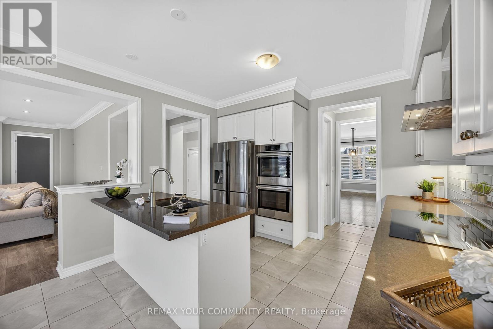 44 Cameron Street, Springwater, Ontario  L9X 0S3 - Photo 10 - S12475406