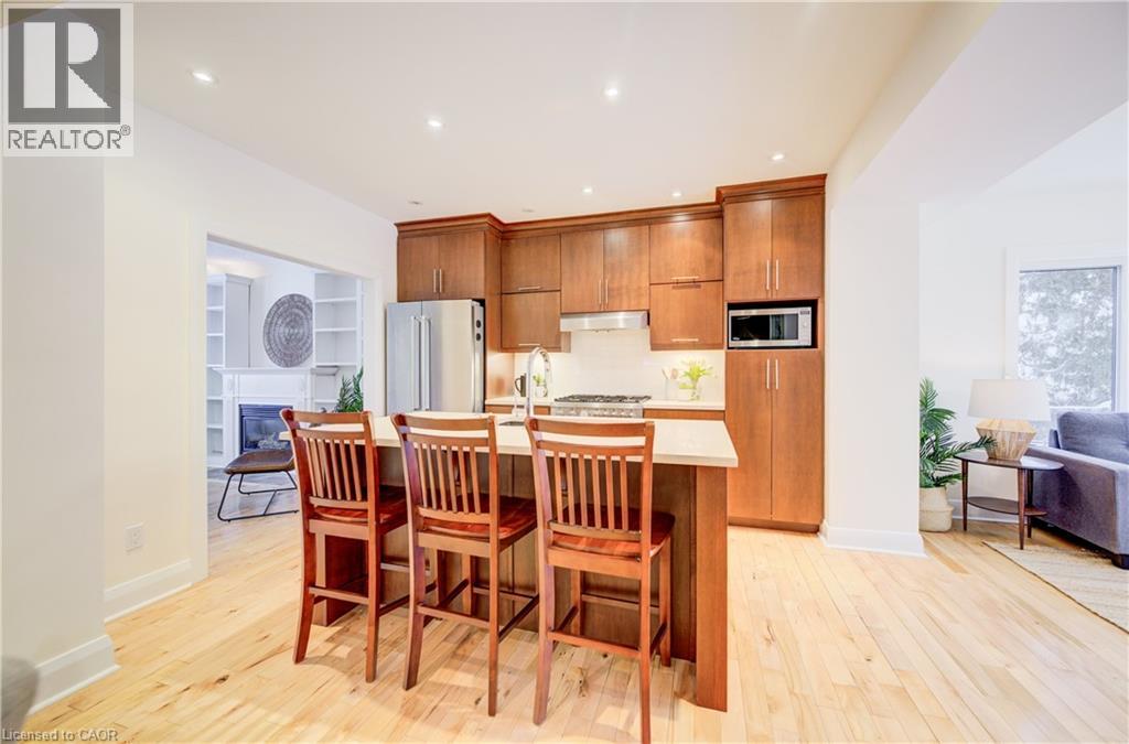 122 Belmont Avenue, Waterloo, Ontario  N2L 2A9 - Photo 15 - 40800277