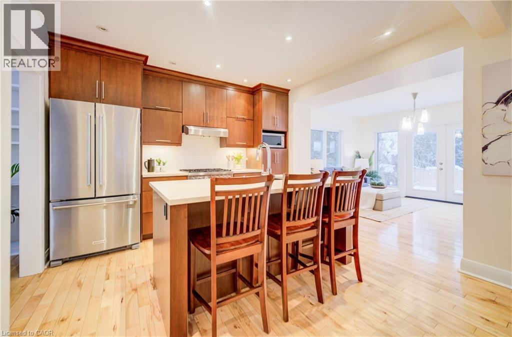 122 Belmont Avenue, Waterloo, Ontario  N2L 2A9 - Photo 16 - 40800277