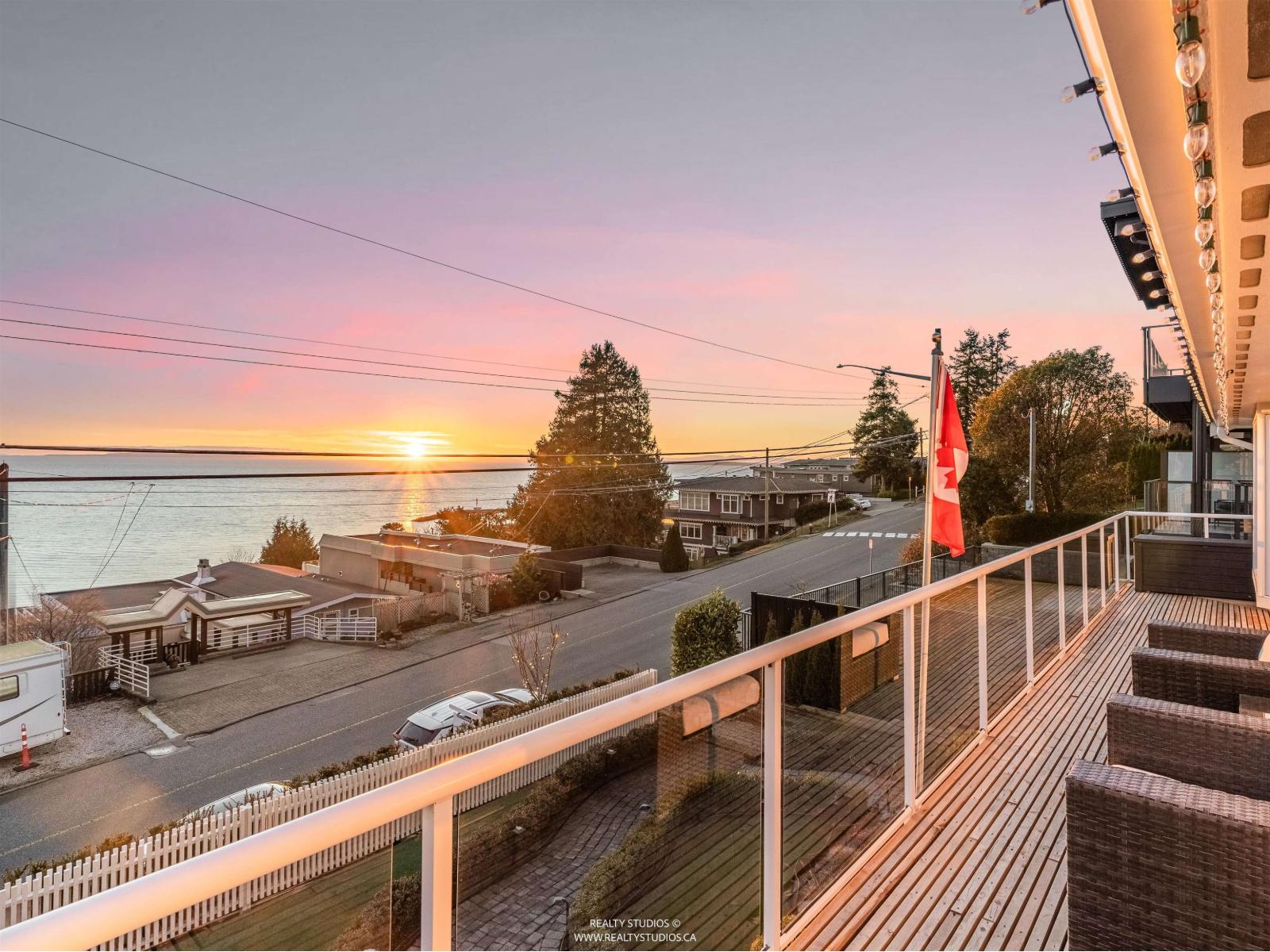 15383 Columbia Avenue, White Rock, British Columbia  V4B 1K1 - Photo 20 - R3082562