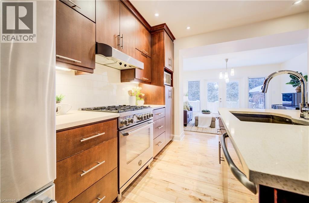 122 Belmont Avenue, Waterloo, Ontario  N2L 2A9 - Photo 11 - 40800277