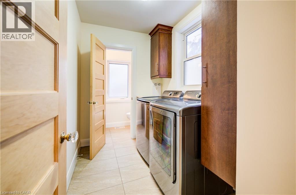 122 Belmont Avenue, Waterloo, Ontario  N2L 2A9 - Photo 25 - 40800277