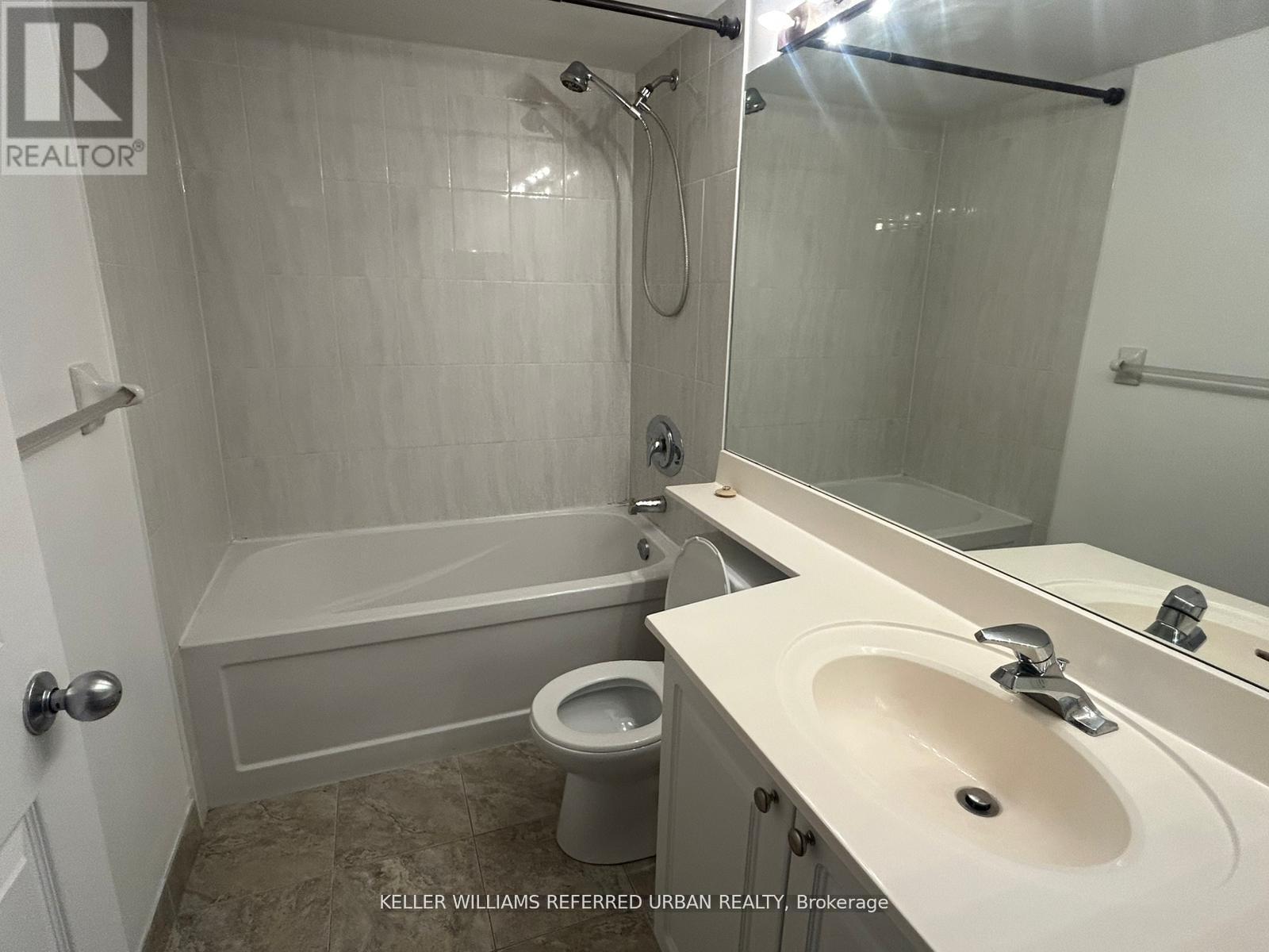 1801 - 30 Harrison Garden Boulevard, Toronto, Ontario  M2N 7A9 - Photo 3 - C12729560