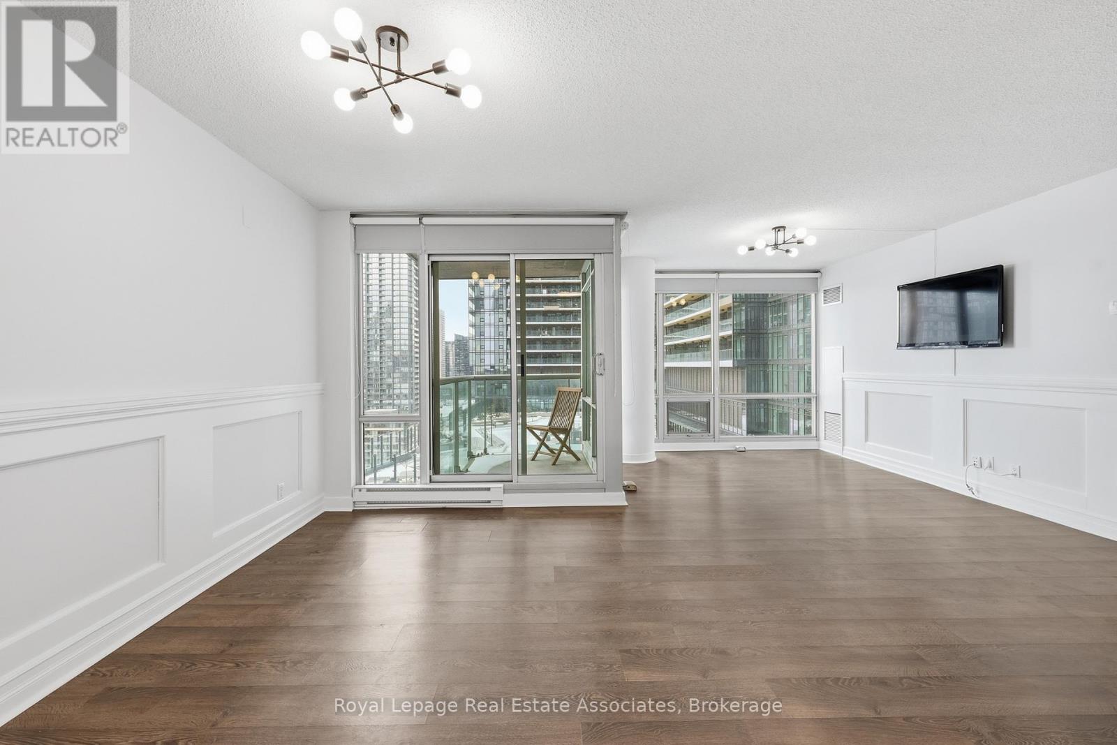 1906 - 81 Navy Wharf Court, Toronto, Ontario  M5V 3S2 - Photo 5 - C12729568