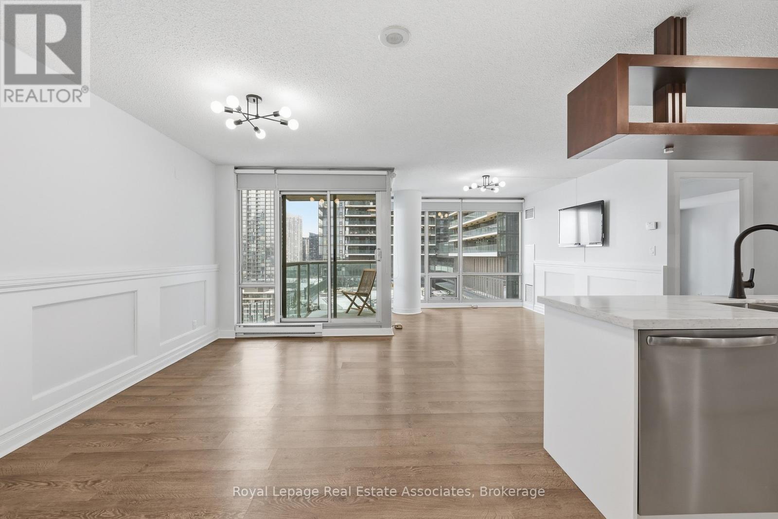 1906 - 81 Navy Wharf Court, Toronto, Ontario  M5V 3S2 - Photo 6 - C12729568