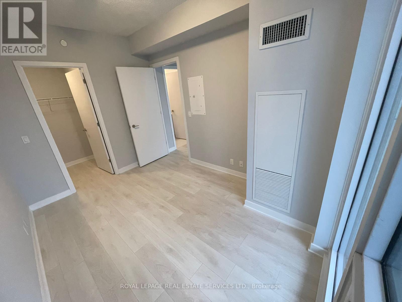 1911 - 2221 Yonge Street, Toronto, Ontario  M4S 2B4 - Photo 13 - C12729570